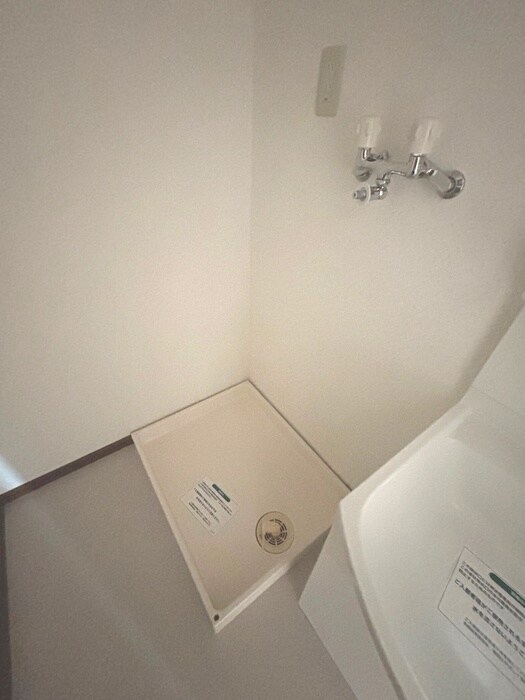 物件内観写真15　(洗濯機置場)