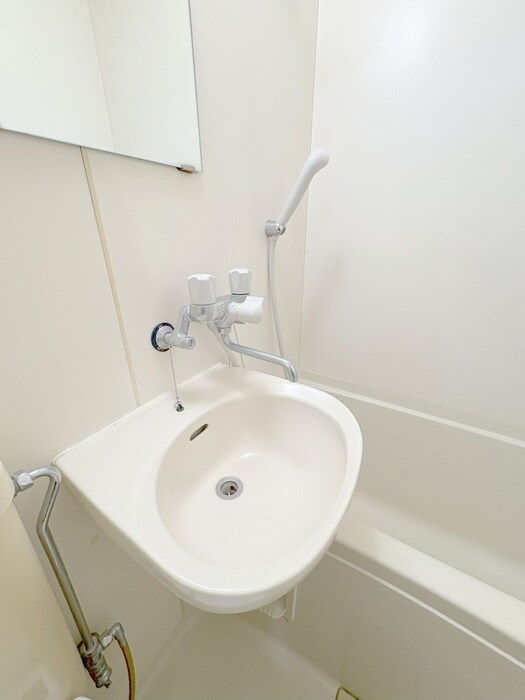 物件内観写真11　(洗面)