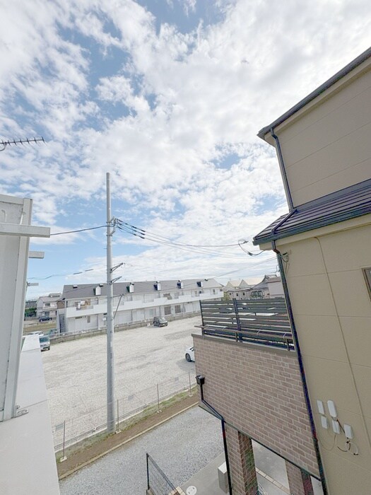 物件内観写真15　(室内からの展望)