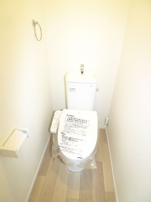 物件内観写真16　(トイレ)