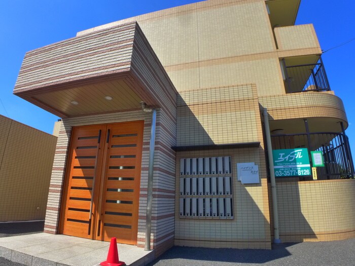 物件外観写真5　(エントランス部分)