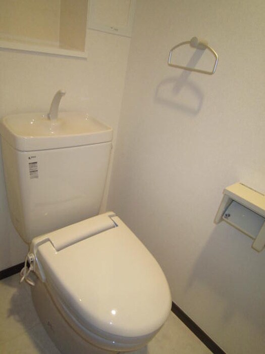 物件内観写真11　(トイレ)