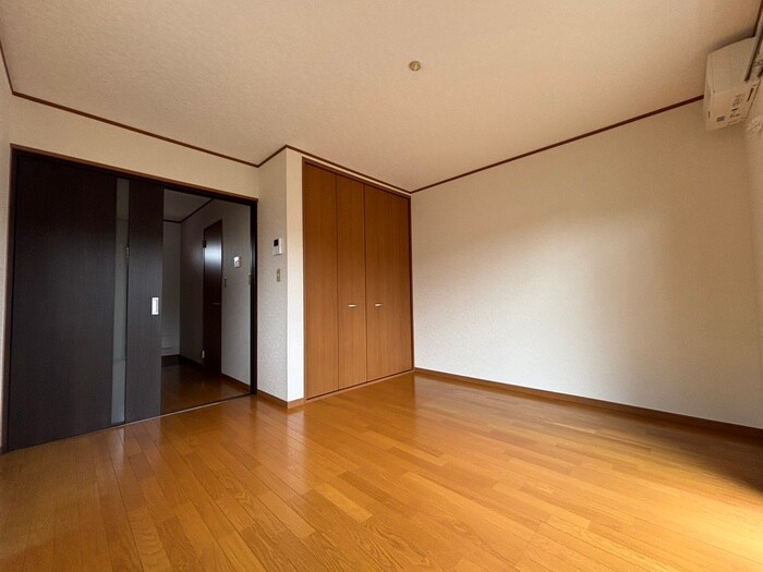 物件内観写真6　(居室)