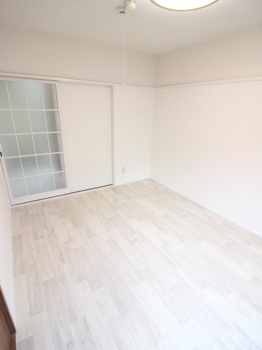 物件内観写真18　(居室)