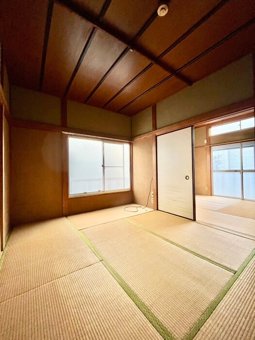 物件内観写真4　(居室)