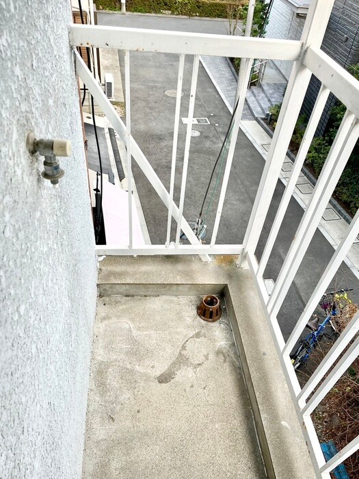 物件内観写真10　(洗濯機置場)