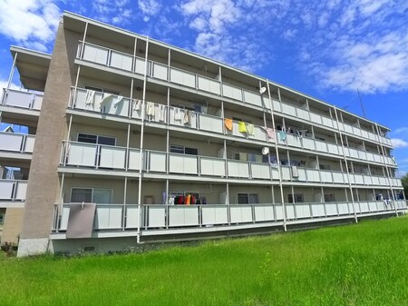 ビレッジハウス五所6号棟外観写真