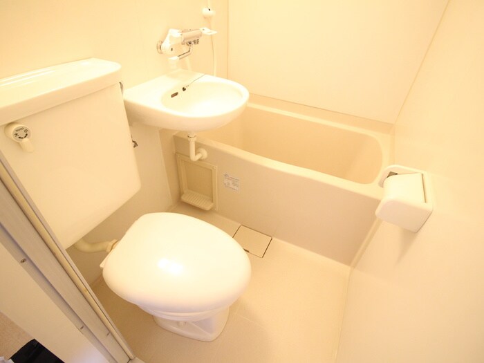 物件内観写真15　(トイレ)