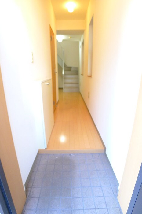 物件内観写真21　(玄関)