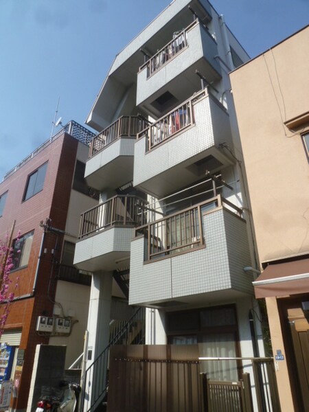 岡田ビル外観写真