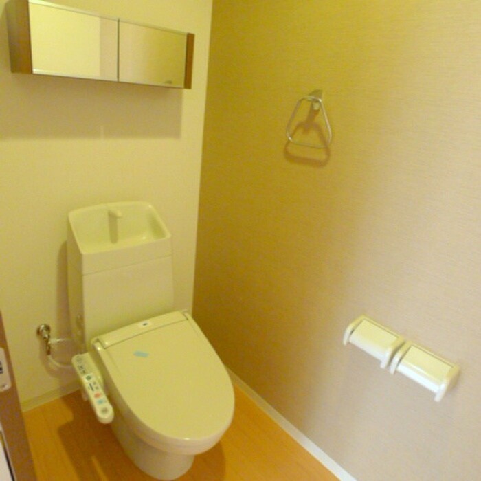 物件内観写真12　(トイレ)