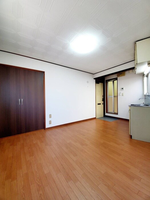 物件内観写真6　(居室)