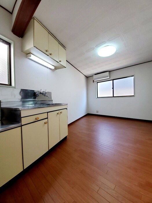 物件内観写真7　(玄関)