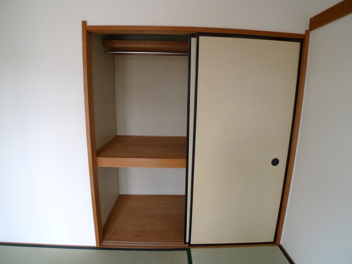 物件内観写真16　(収納)