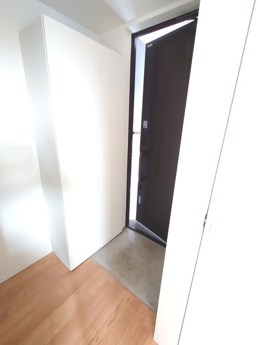 物件内観写真17　(玄関)