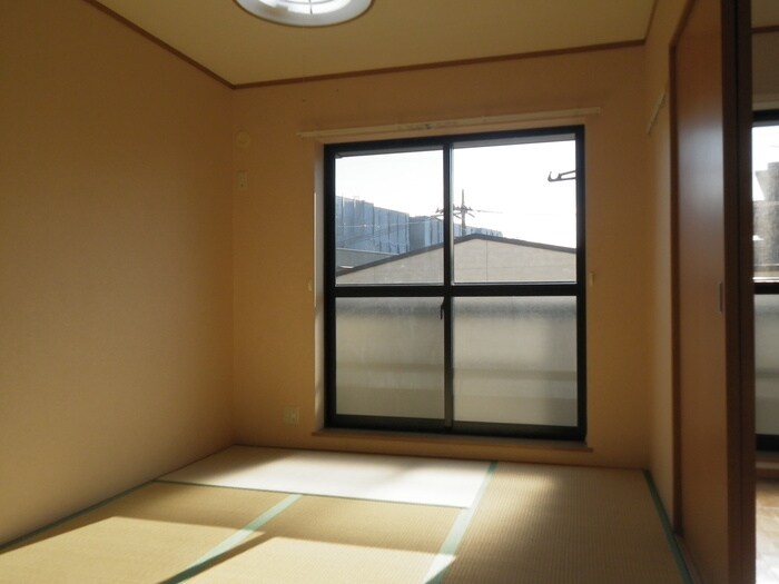 物件内観写真8　(居室)