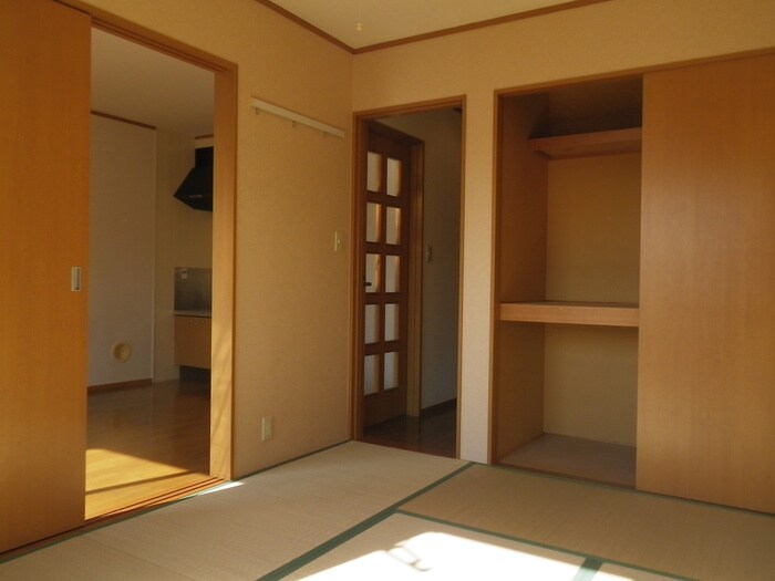 物件内観写真11　(居室)