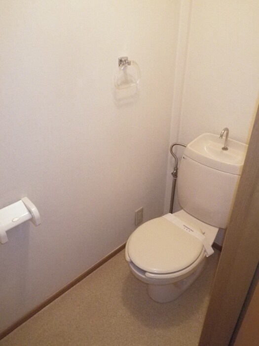 物件内観写真15　(トイレ)