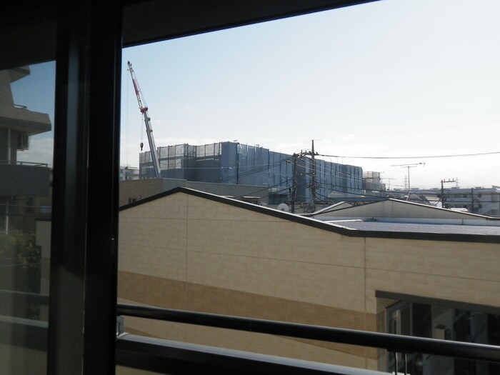 物件内観写真16　(室内からの展望)