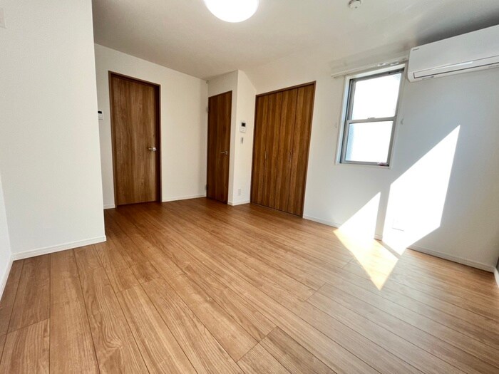 物件内観写真7　(居室)