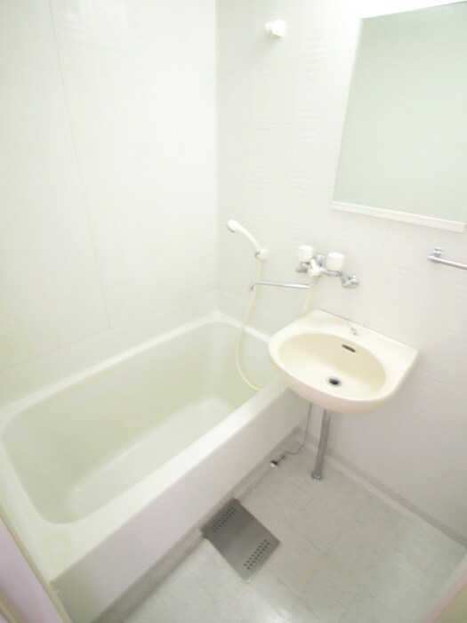 物件内観写真13　(バス／シャワールーム等)
