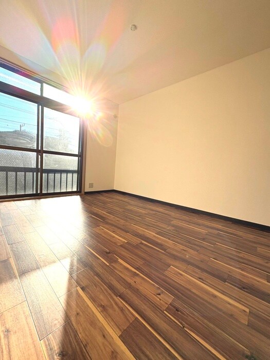 物件内観写真9　(居室)