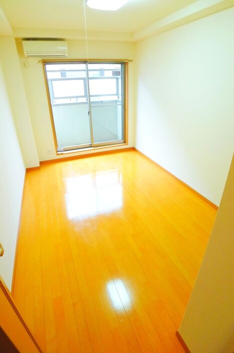 物件内観写真11　(室内からの展望)