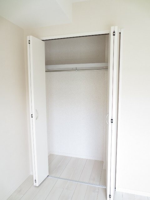 物件内観写真13　(収納)