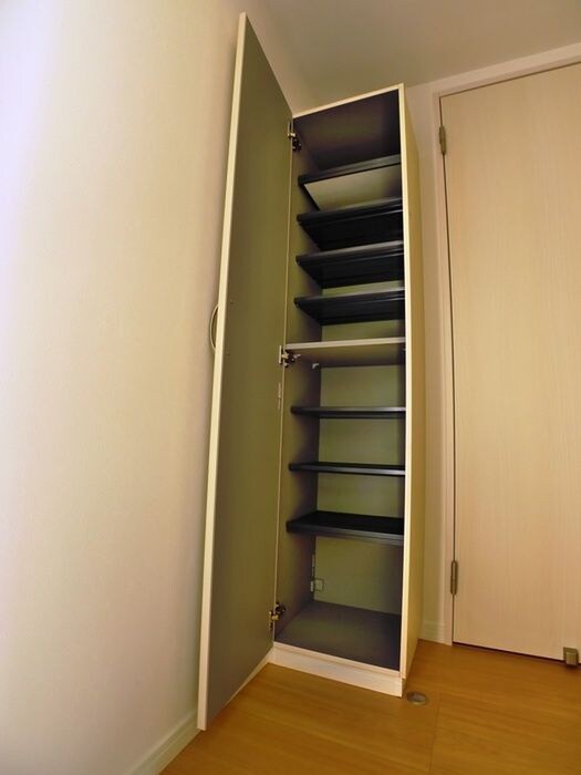 物件内観写真8　(靴箱)