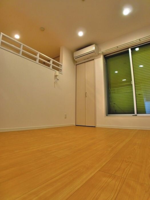 物件内観写真10　(居室)