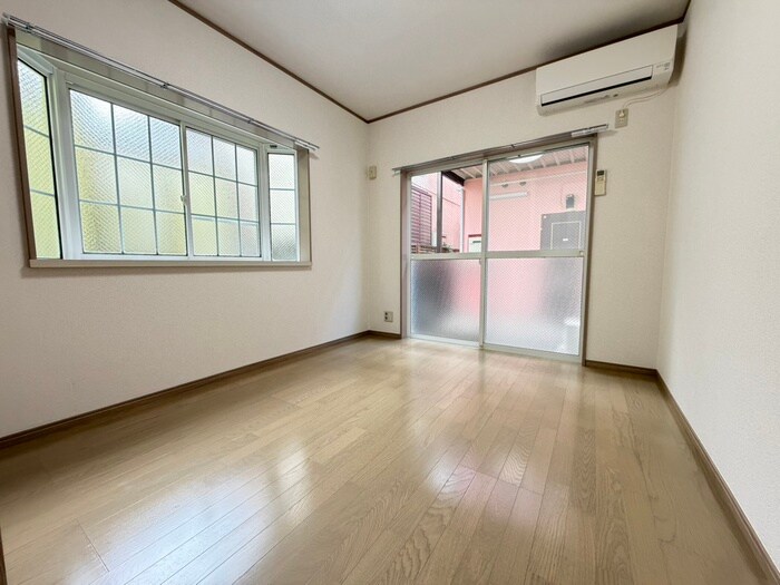 物件内観写真8　(居室)