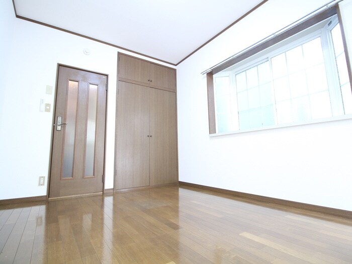 物件内観写真9　(居室)