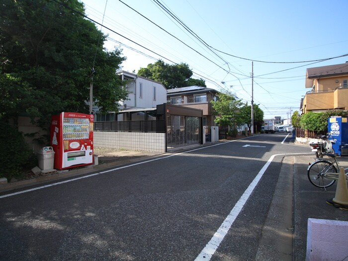 物件外観写真3　(周辺環境)