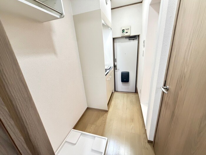 物件内観写真14　(廊下)