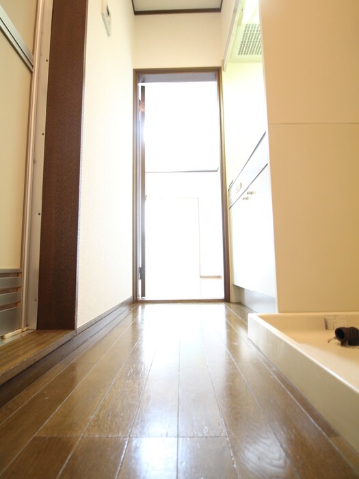 物件内観写真17　(廊下)