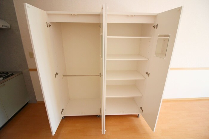 物件内観写真13　(収納)