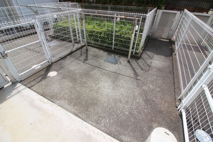 物件内観写真14　(室内からの展望)