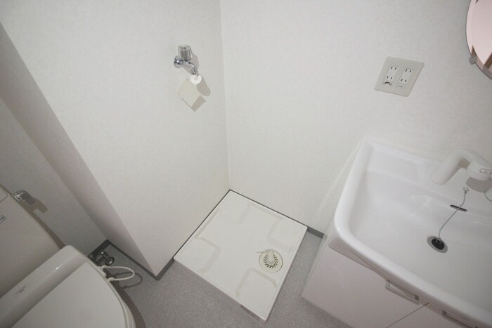 物件内観写真17　(洗濯機置場)