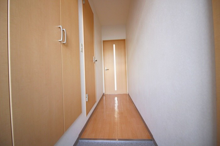 物件内観写真21　(玄関)