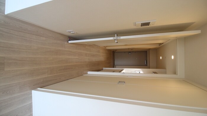 物件内観写真20　(廊下)