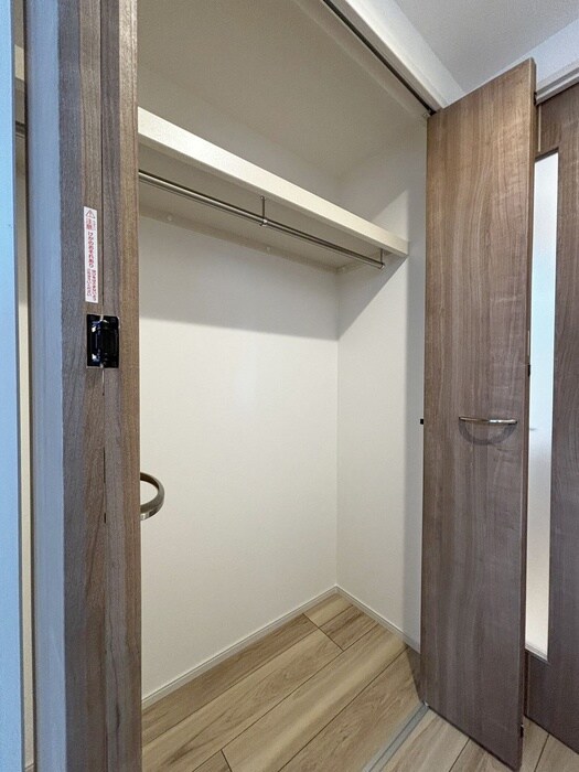 物件内観写真15　(収納)