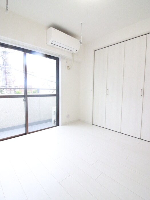 物件内観写真9　(居室)