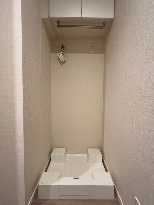 物件内観写真15　(洗濯機置場)