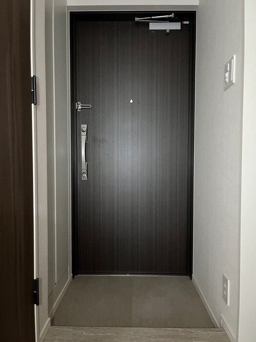 物件内観写真17　(玄関)