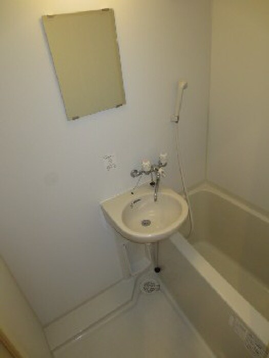 物件内観写真8　(バス／シャワールーム等)
