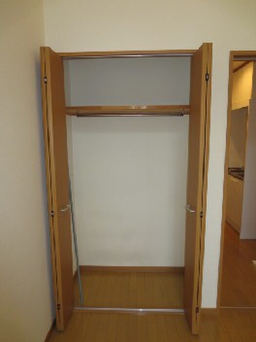 物件内観写真12　(収納)