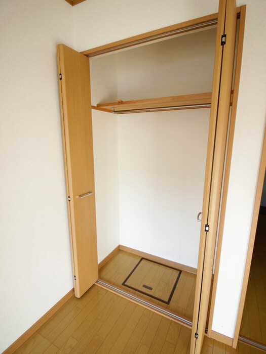 物件内観写真13　(収納)