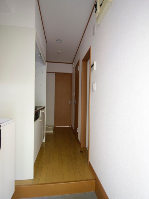 物件内観写真15　(玄関)