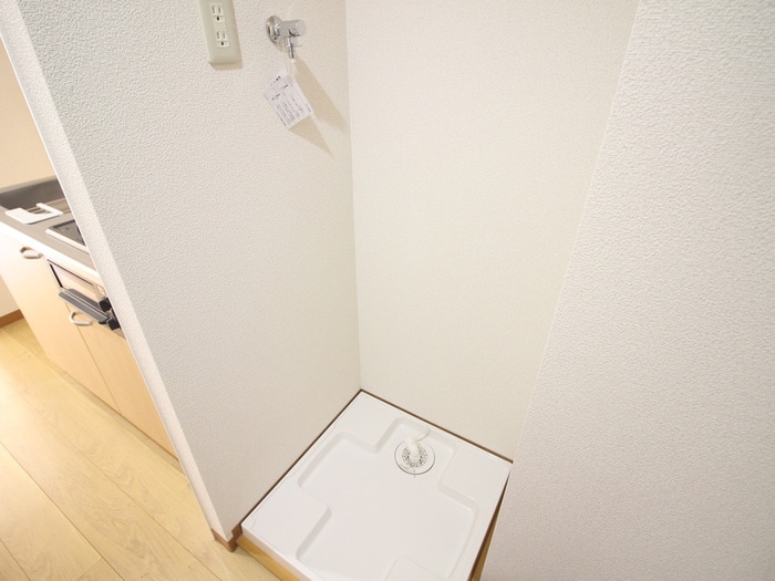 物件内観写真19　(洗濯機置場)