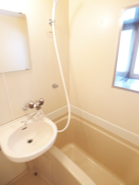 物件内観写真16　(バス／シャワールーム等)